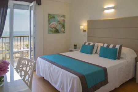 hotel mon cheri slide1 1000x570 450x300